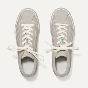 Size 8 Vintage Grey (color is retired from Rothy’s site).